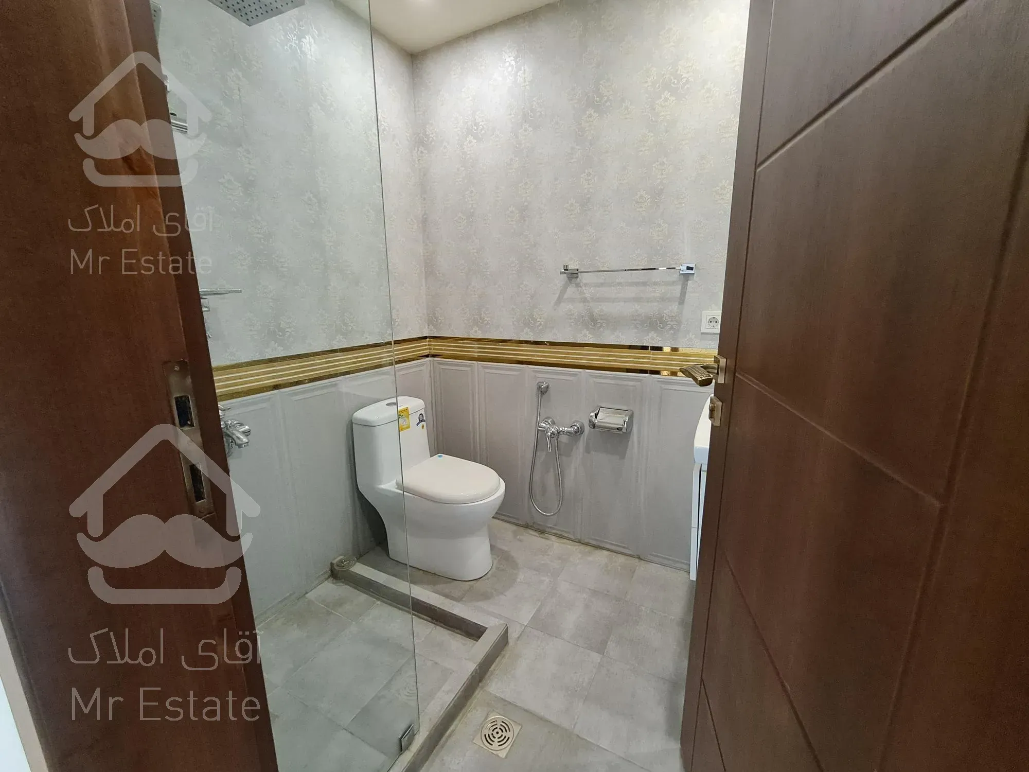 اجاره آپارتمان 230 متری در فرمانیه شرقی