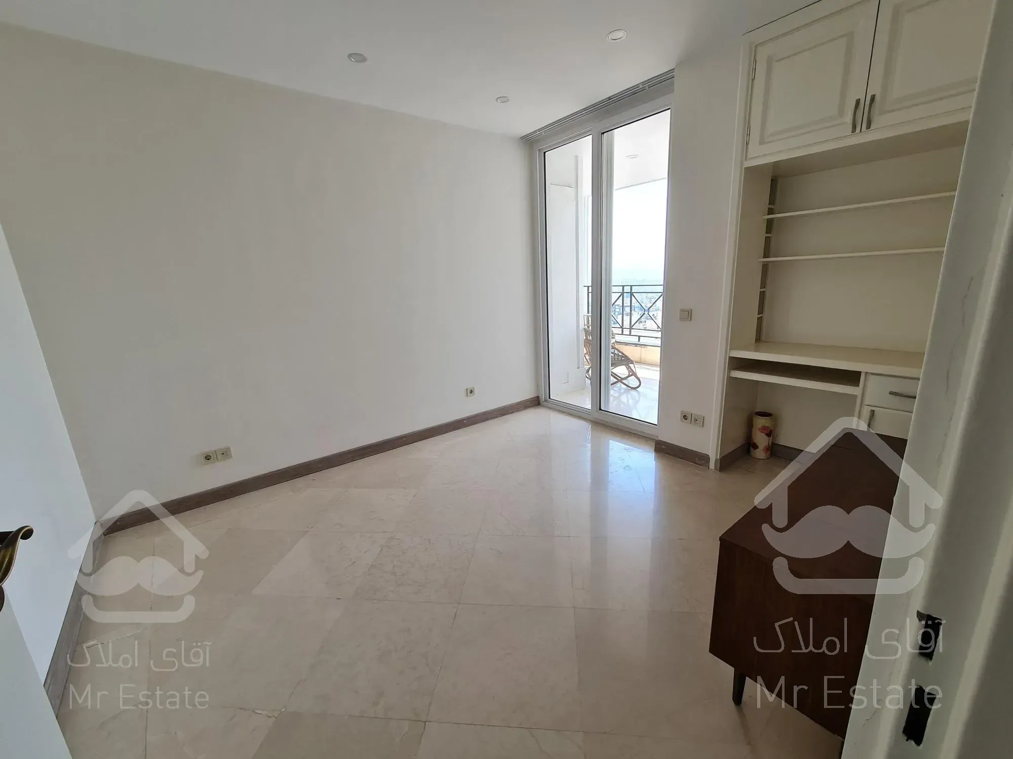 اجاره ۲۲۵ متری برج در فرمانیه