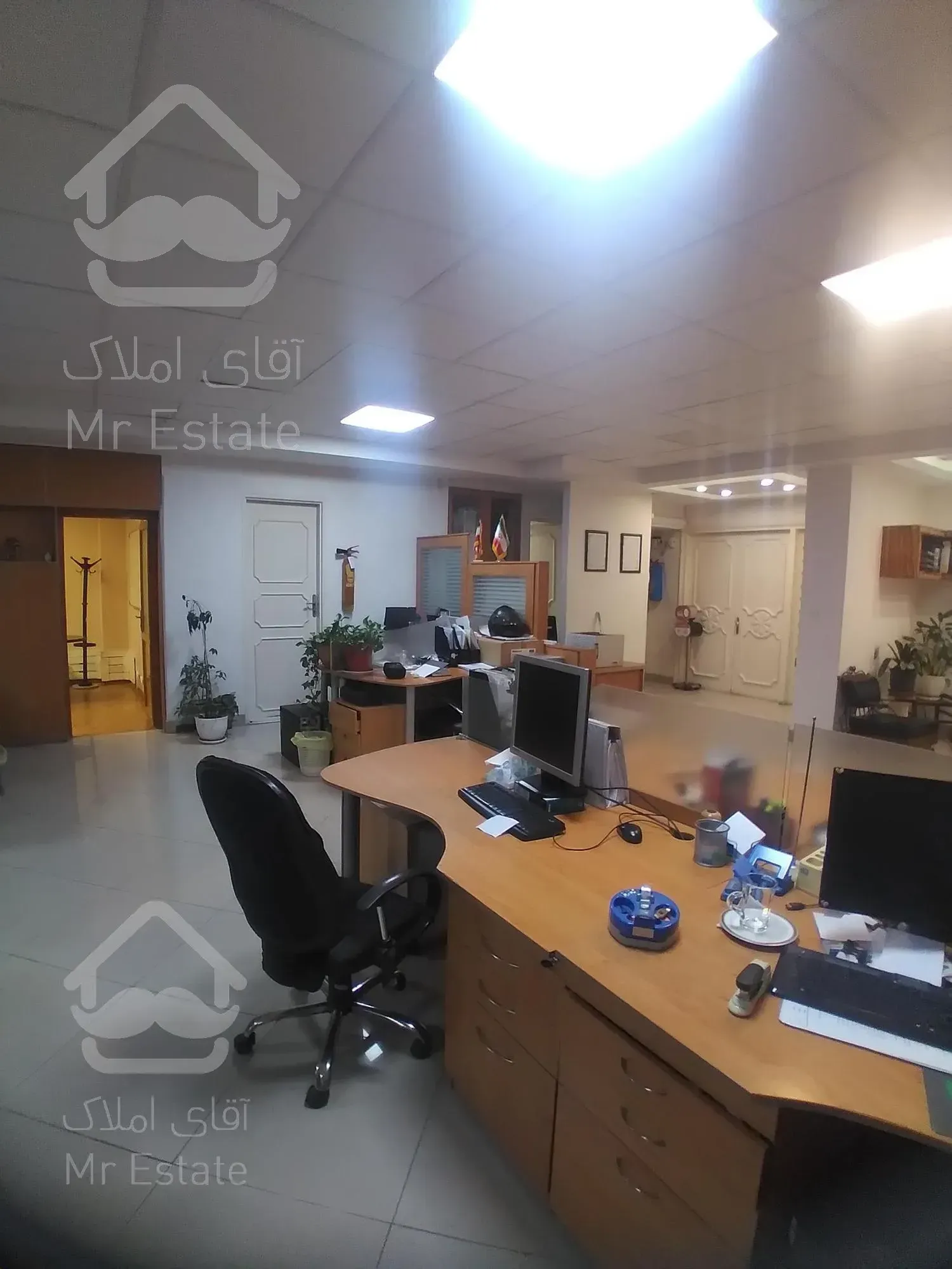 ۲۲۵ متر ( سند اداری ) ونک