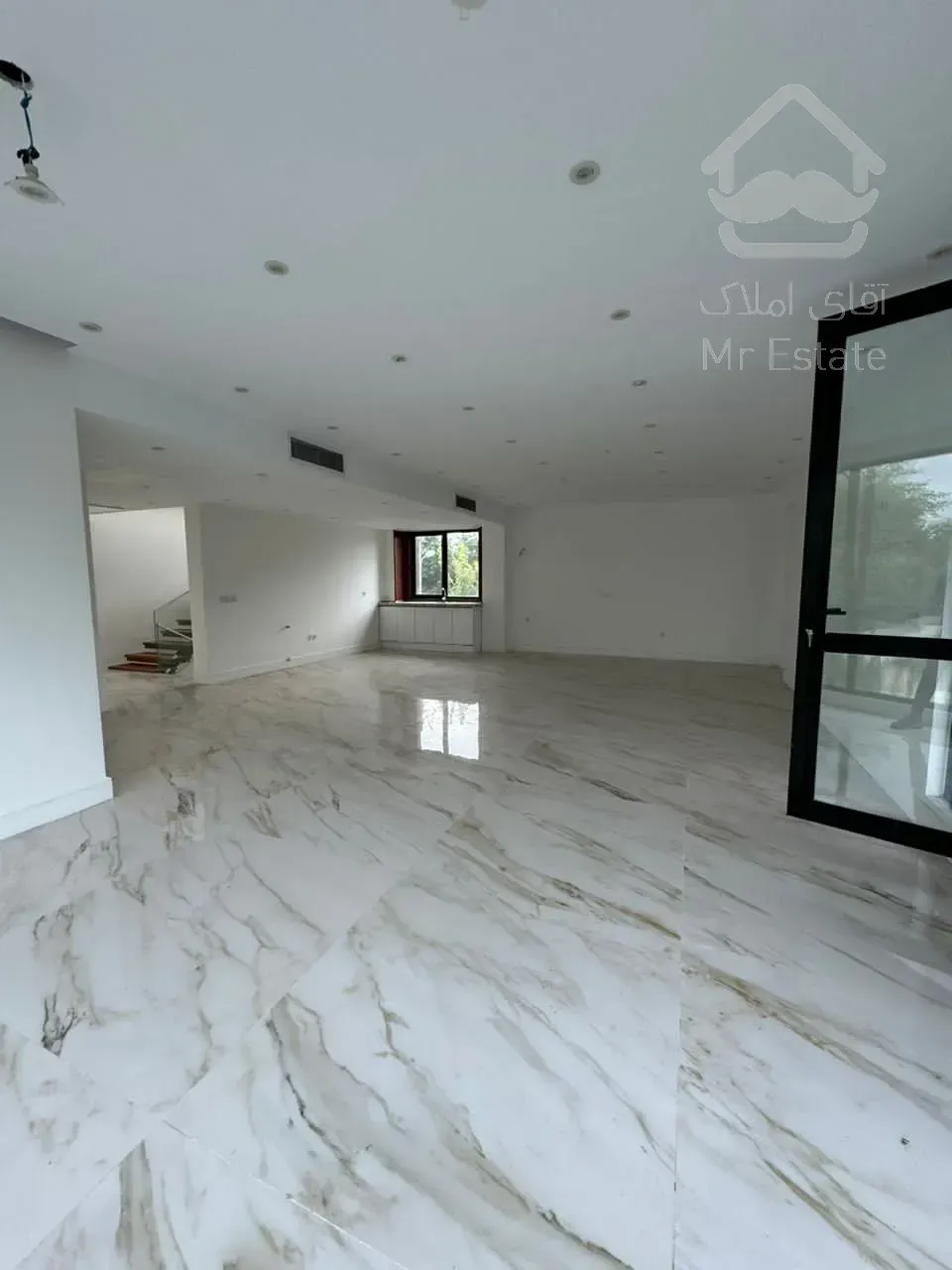 رهن و اجاره ویلا مدرن شهرکی زیر قیمت ۶۰۰متری وازیوار