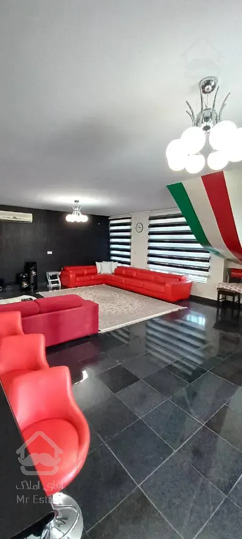 فروش ویلادوبکس استخردار ۱۵۵۰متر پردیس کرشت