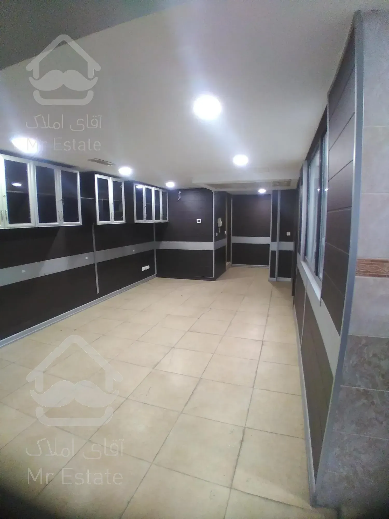 ۴ واحد در یک طبقه سند اداری