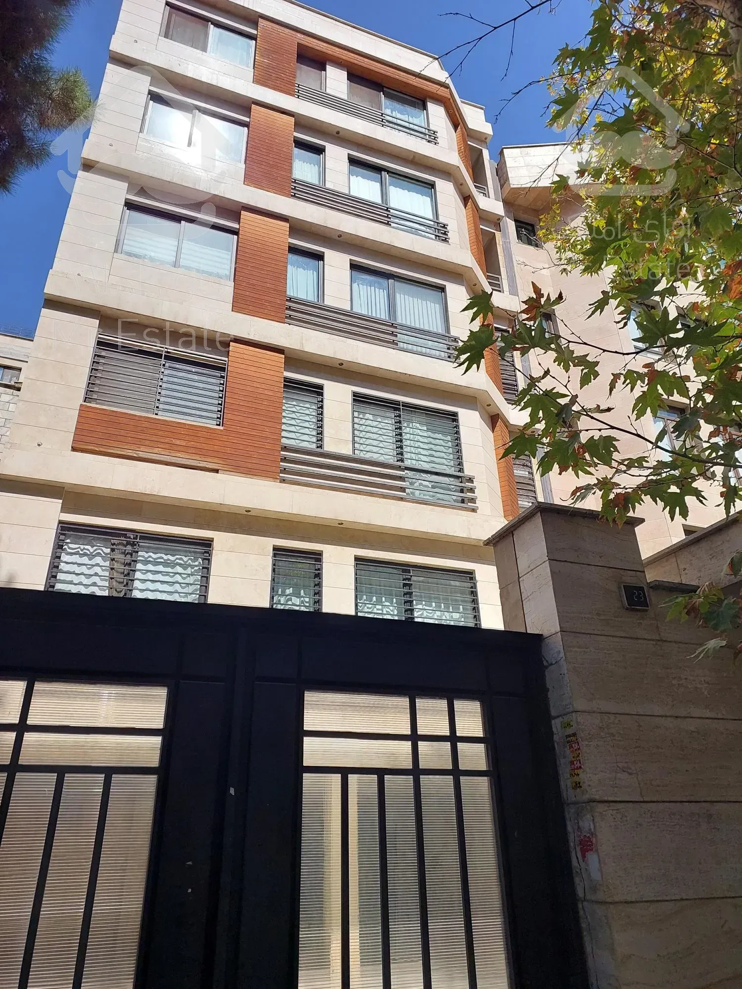 ۴طبقه یکجا فروش(به قیمت خرید کنید) تک مالک ۶ دانگ