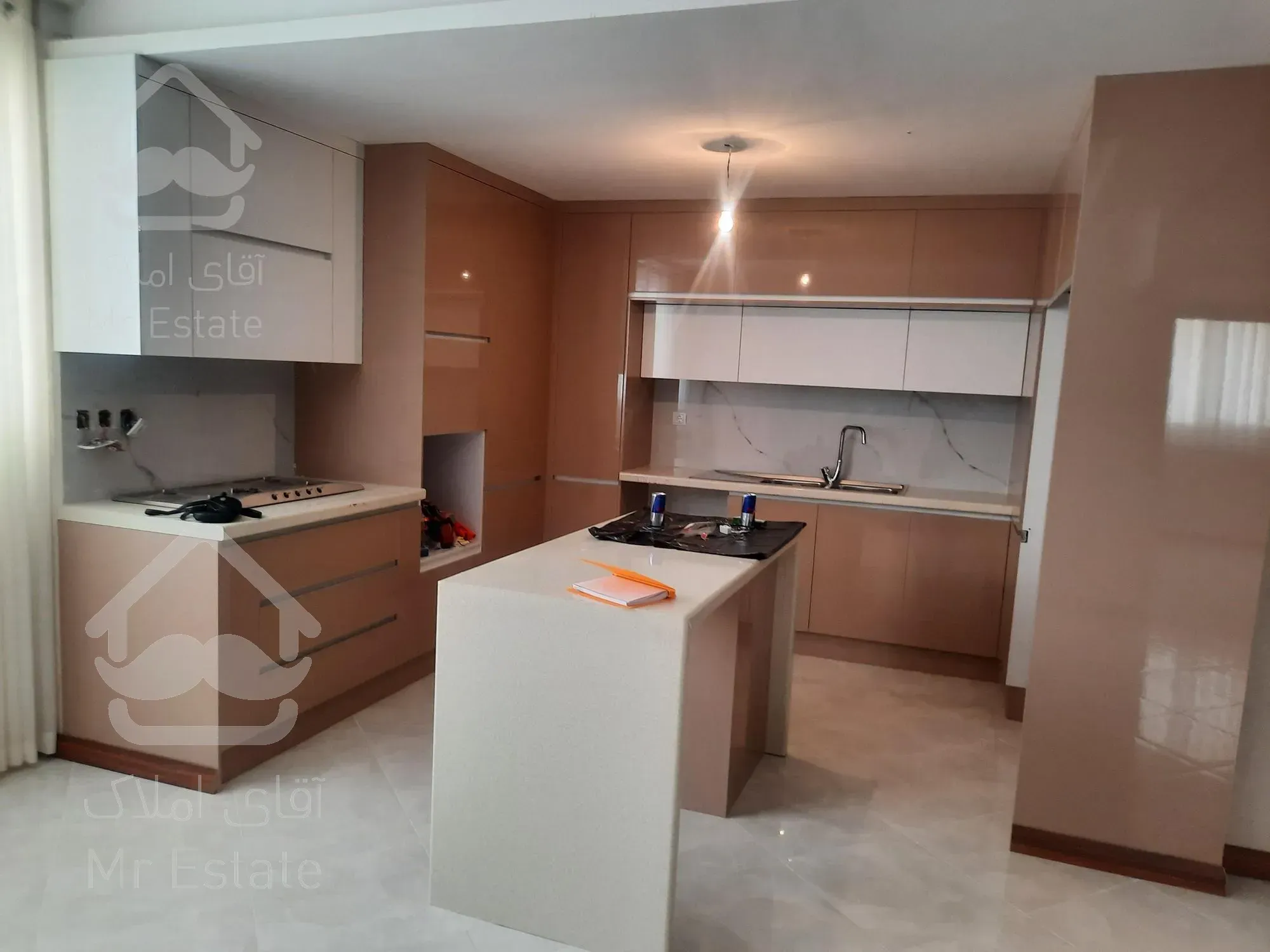 آپارتمان 127 متری 3خواب خیابان 10 متری برق