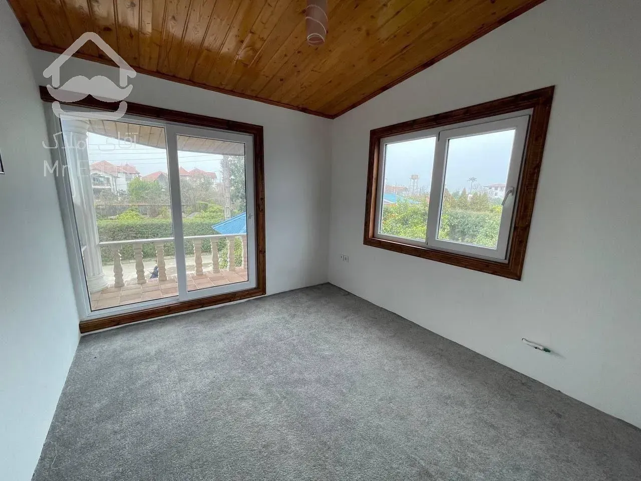 رهن و اجاره ویلا شهرکی سه خوابه به قیمت رویان