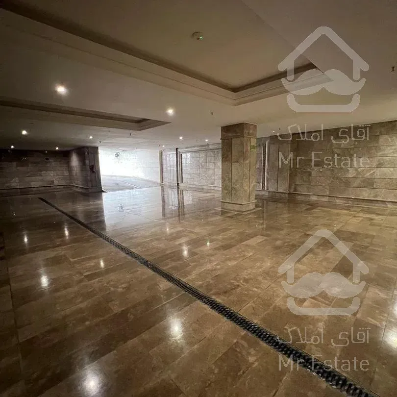 پیش فروش واحد ۱۲۷ متری رینگ اول دریاچه برج برند