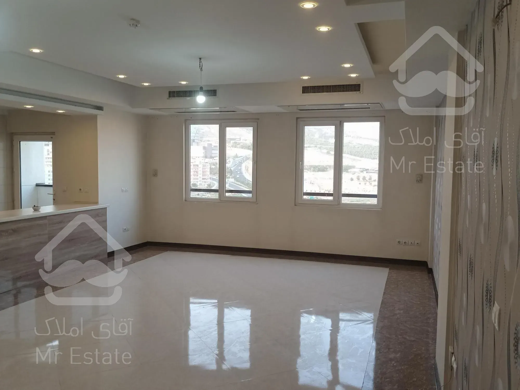 ۱۱۰ متر /۲خوابه/ برج مجلل آسمان/ دریاچه