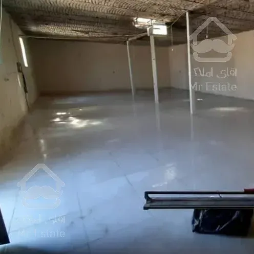 ملکی به مساحت ۸۵۰ متر با امکانات بفروش میرسد