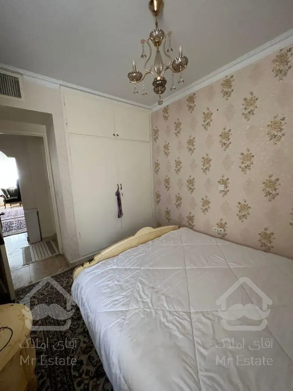 //آپارتمان92متری سالن پرده خوربدون هیچ پرتی//