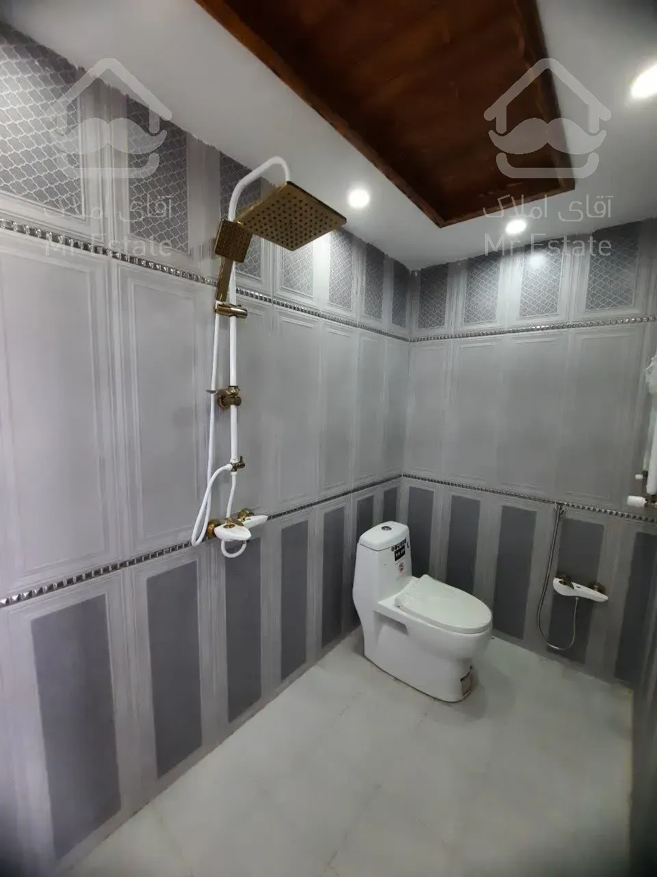 فروش ویلا در رویان سیاهرودفروش ویلا در رویان استخر دار شهرکی سند دار کلید نخورده شیک