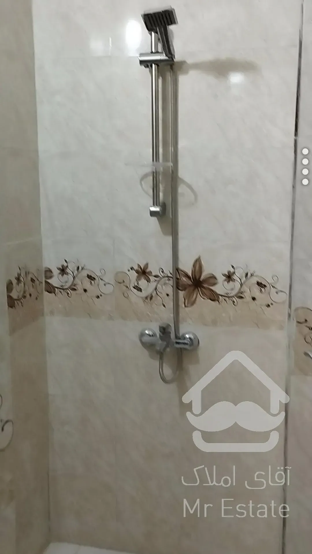 67متری/2خوابه/پارکینگ سندی غیرمزاحم