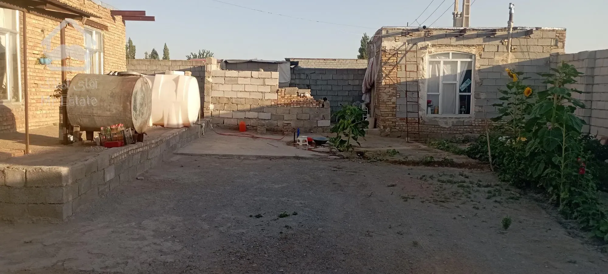 زمین در میدان تره بار جدید شهریار