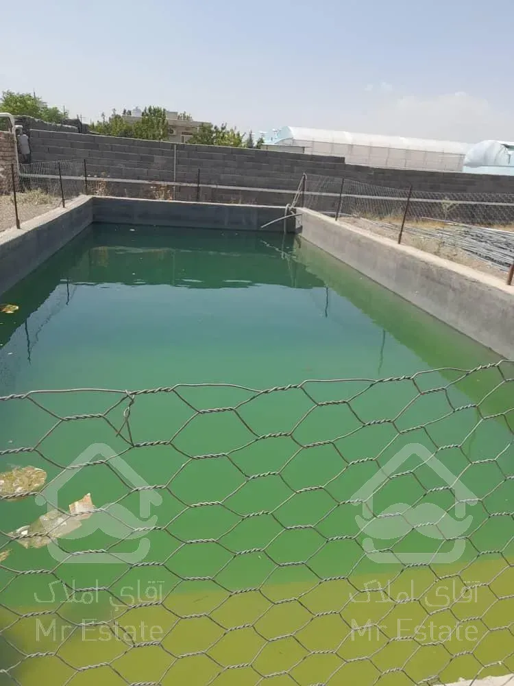 مجتمع گلخانه ای/ سلفچگان/ تک برگ