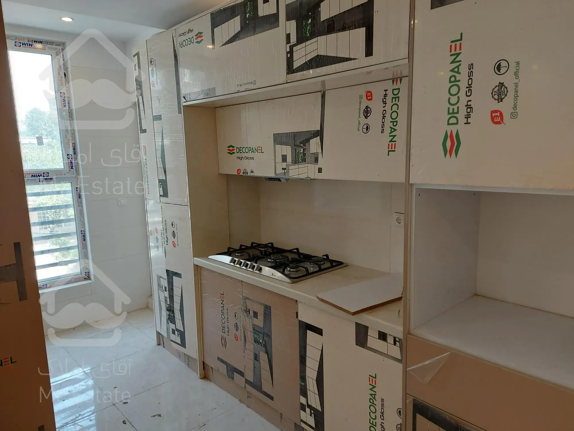 مقتح شمالی امیراتابک ۱۳۰متر رهن کامل ۳خواب