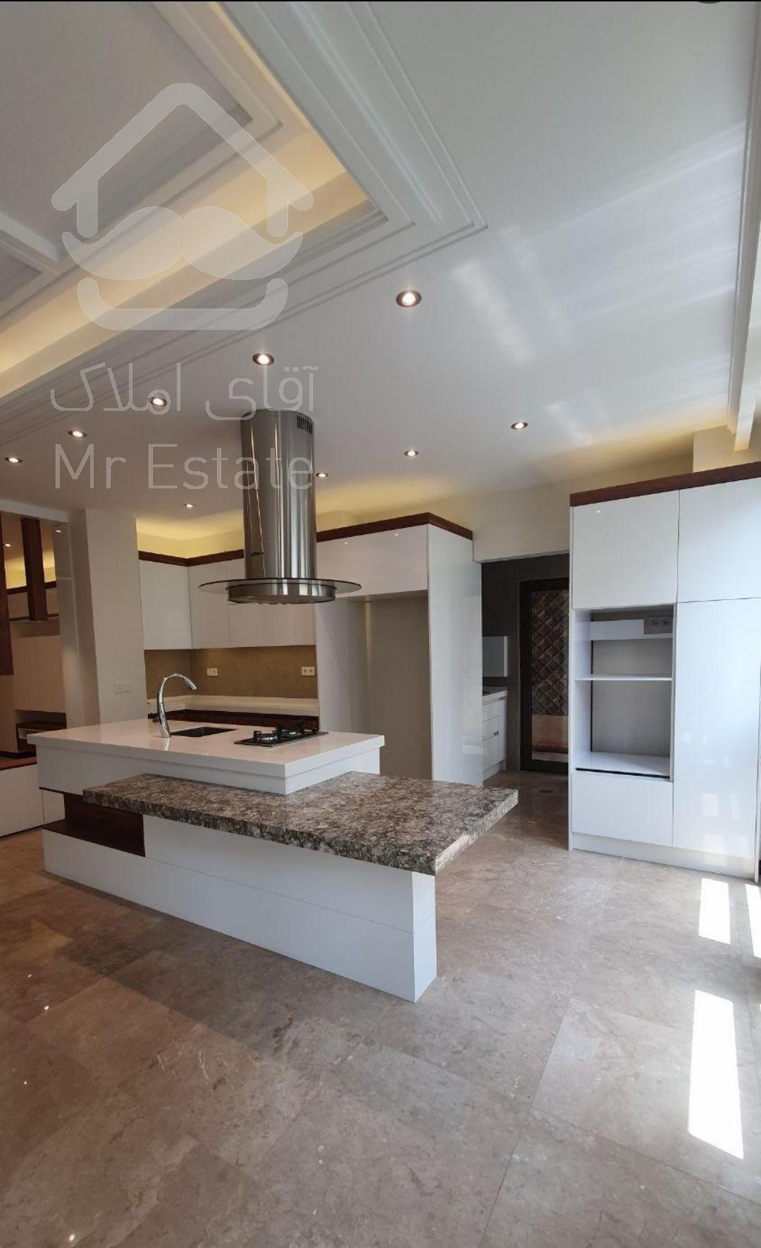 ۲۰۰ متر/۳ خواب/ویو ۳۶۰ درجه/شهرک نفت