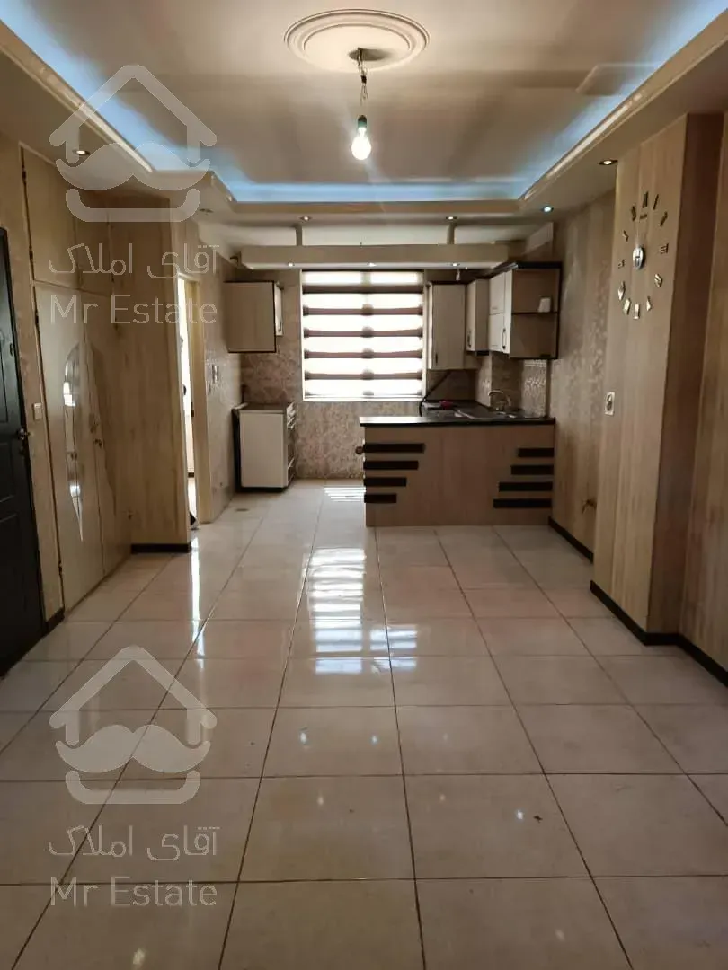 ۴۴متر،یک‌خواب،کمیل