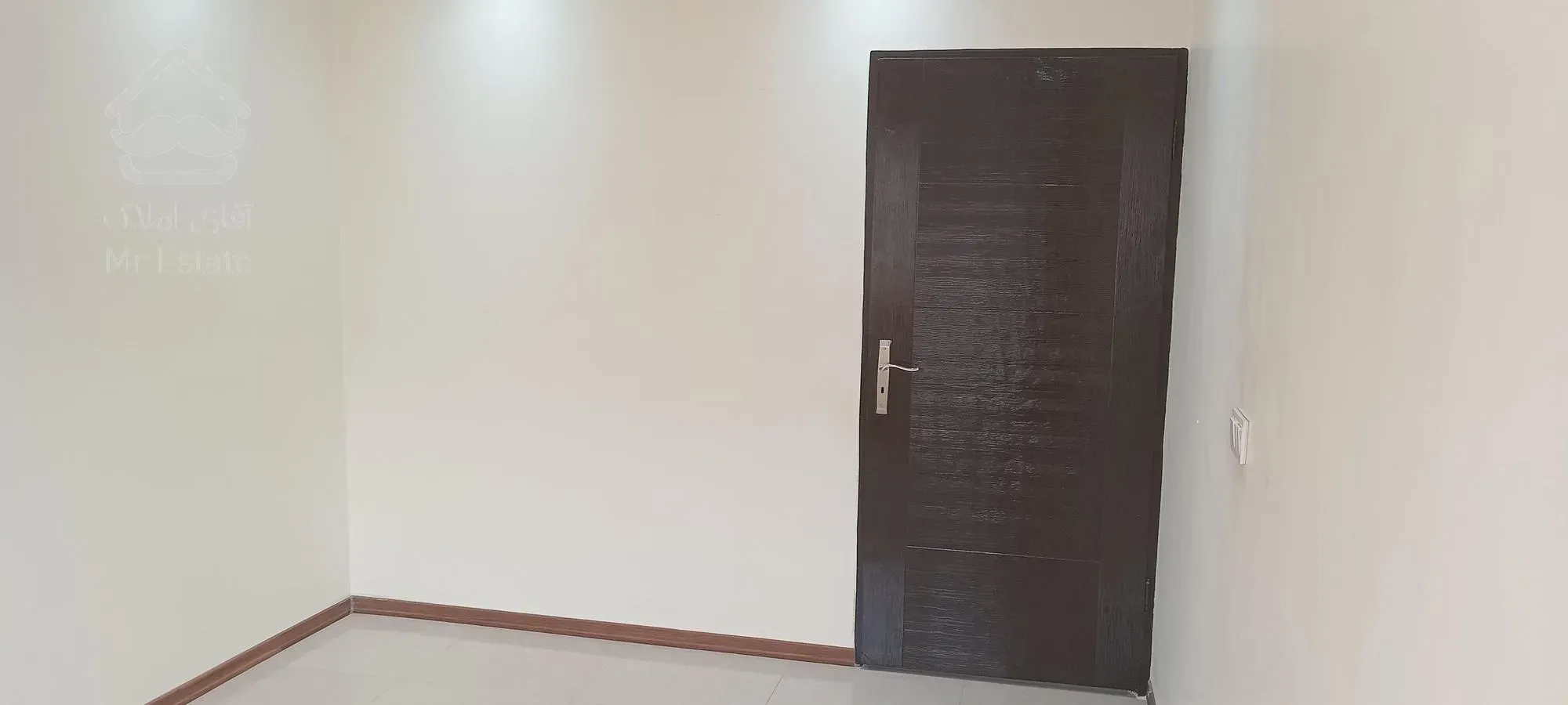 ۱۳۰ متر/ ۳ خوابه/دریاچه/رهن و اجاره فوری