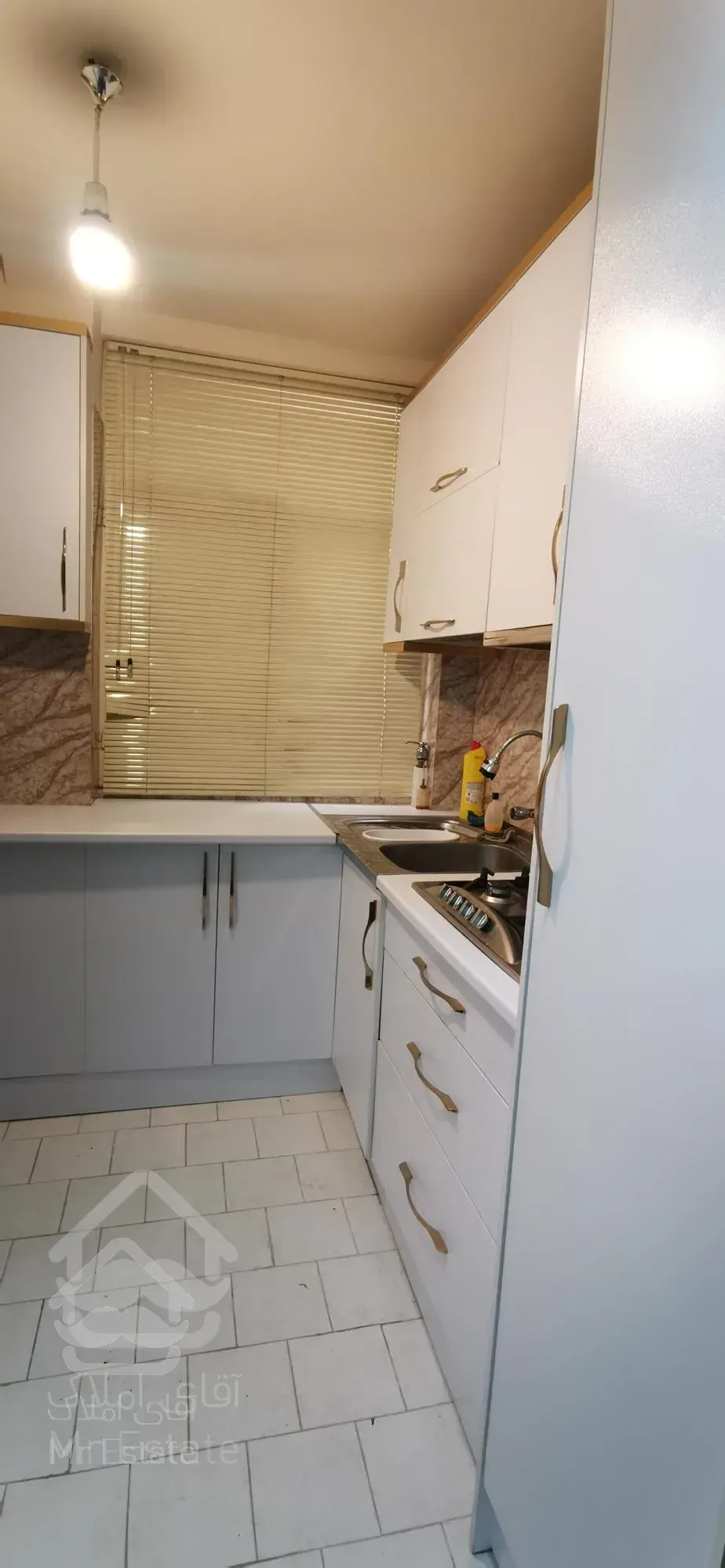 40 متری تک واحدی طبقه اول خوش نقشه