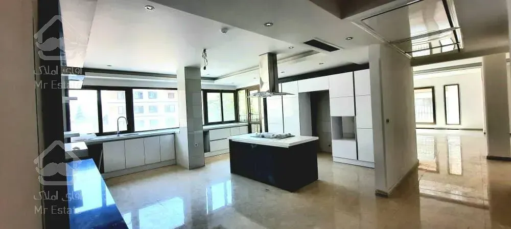 فروش آپارتمان ۲۹۸متری در فرمانیه