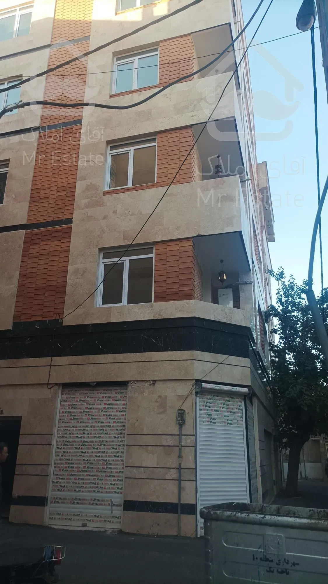 ۱۲۰ متر دو خواب فول امکانات