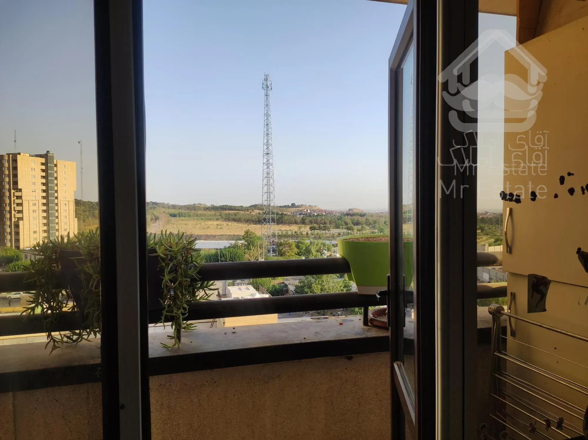 رهن و اجاره واحد ۱۵۰ متری ۳ خواب دریاچه خلیج فارس