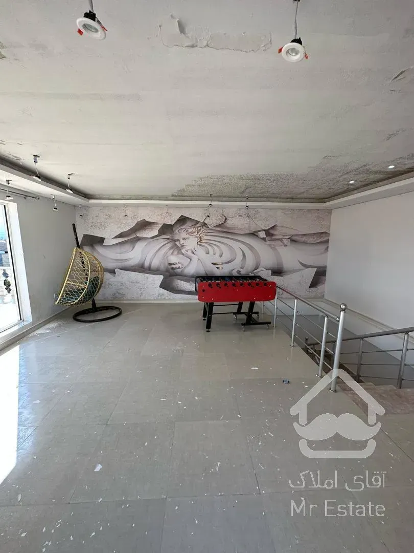 تریبلکس با استخر وروفگاردن ویو ابدی و دلباز