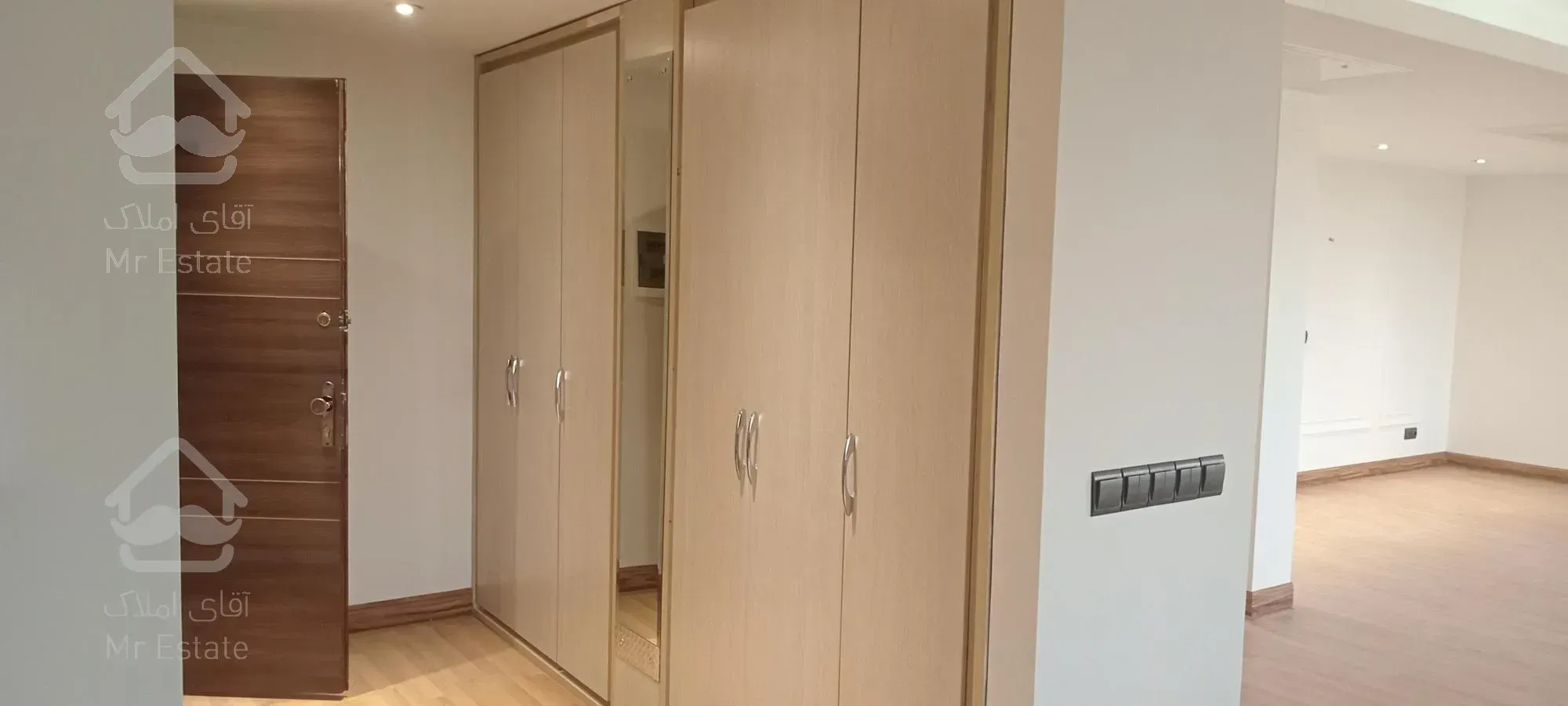 ۲۳۵ متر / ۴خواب/ دریاچه/مجلل و شیک