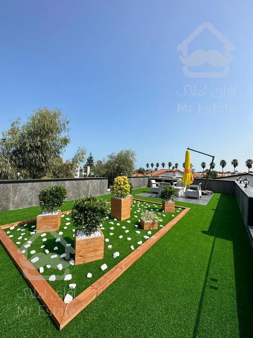 فروش ویلا در نوشهر استخر دار شهرکی سند دار کلید نخورده شیک