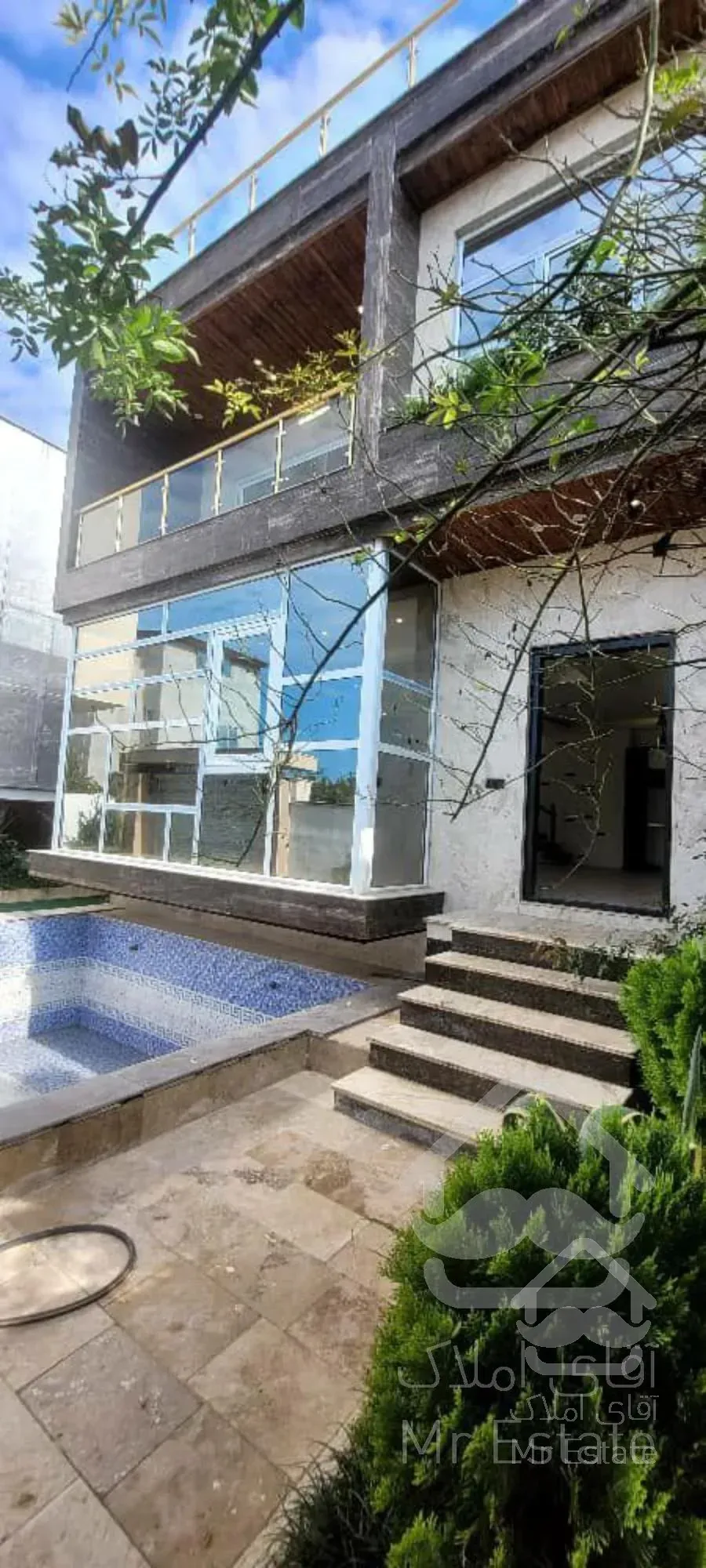 ویلا تریبلکس استخردار با روفگاردن ویو ابدی