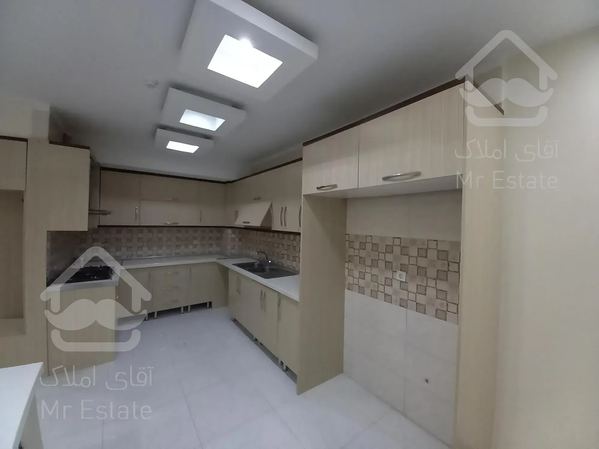 آپارتمان،۱۰۴متر،دوخوابه،آبان غربی