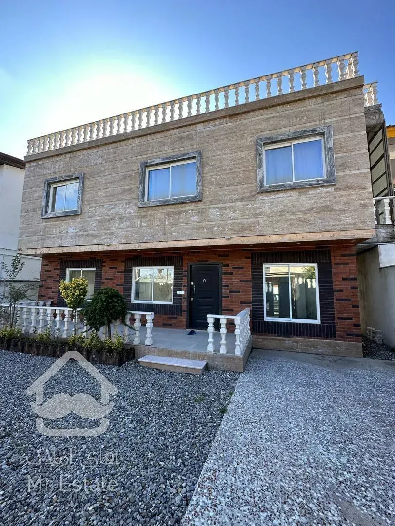 تریبلکس با استخر وروفگاردن ویو ابدی و دلباز