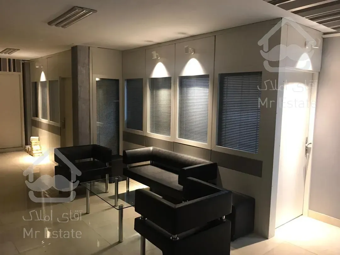 ۲۰۰ متر اداری ورودی مستقل حیاط اختصاصی