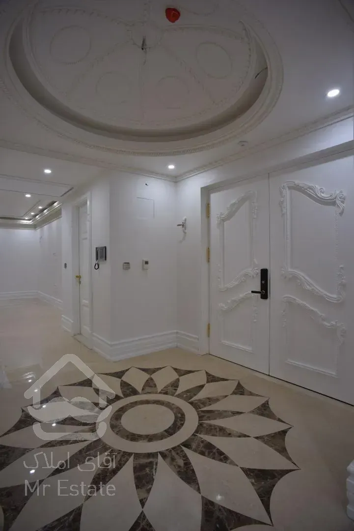 فروش و تهاتر ۳تا واحد ۲۸۵متر تکواحدی