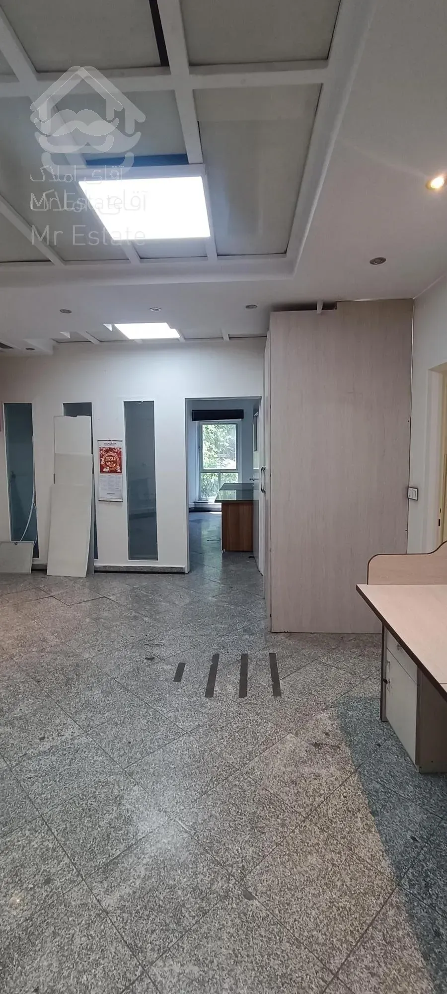 فروش موقعیت اداری ۱۴۵ متر میدان ونک