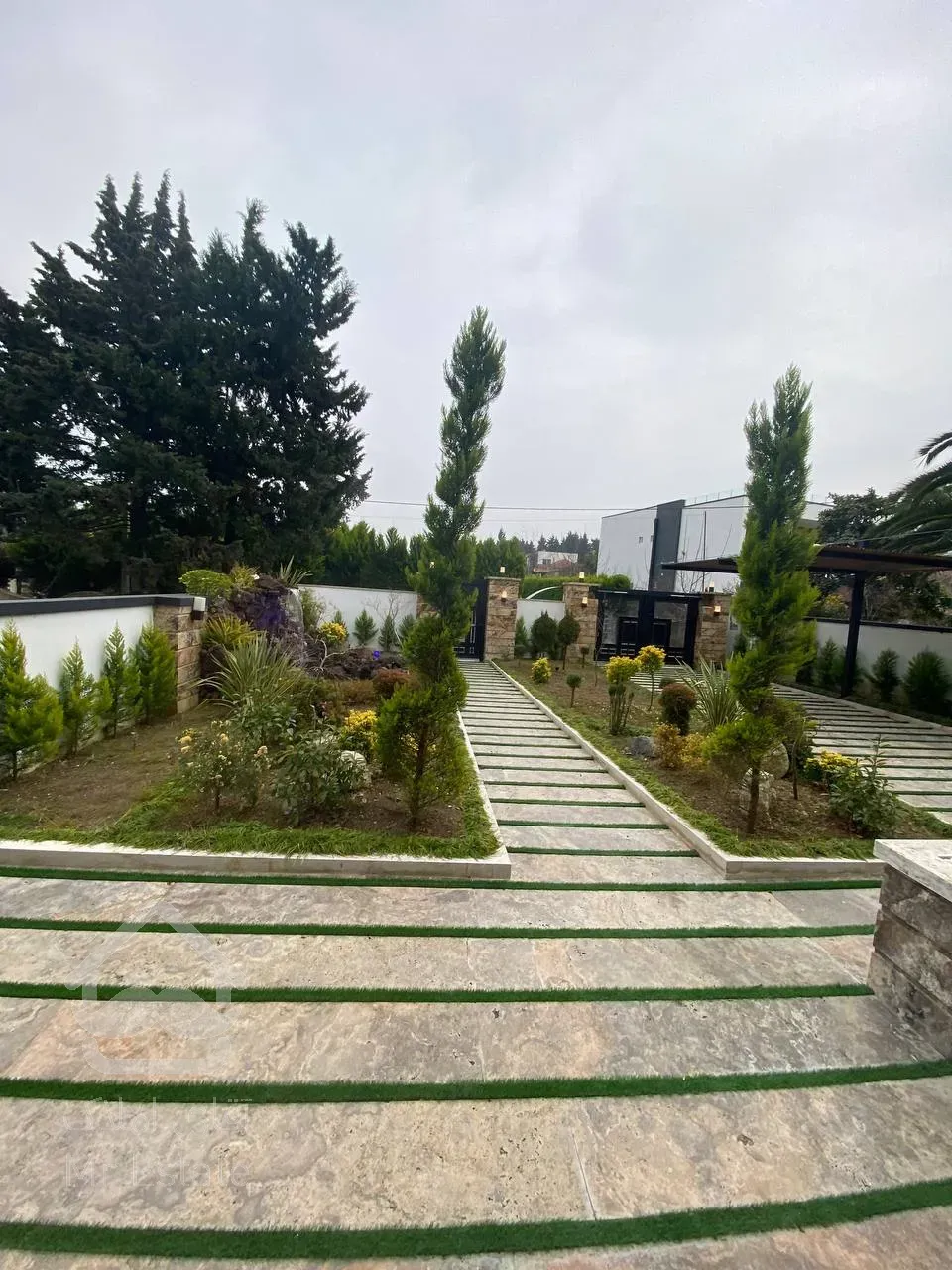 خرید و فروش ویلا فرنیش استخردار دامنه جنگل لوکس