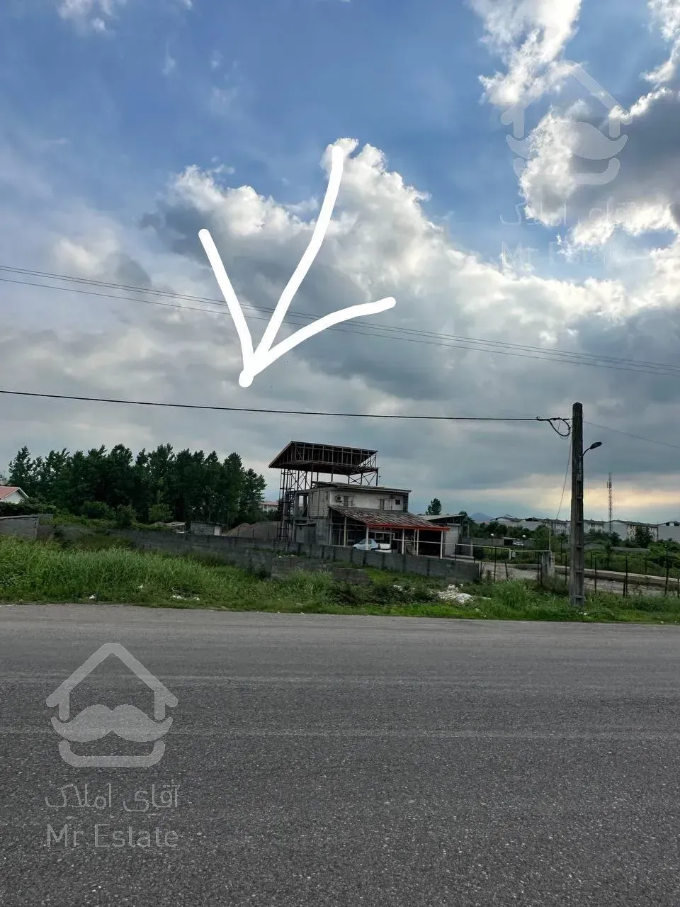 زمین به متراژ ۶۵۳ متر واقع در فومن جاده بین الملل