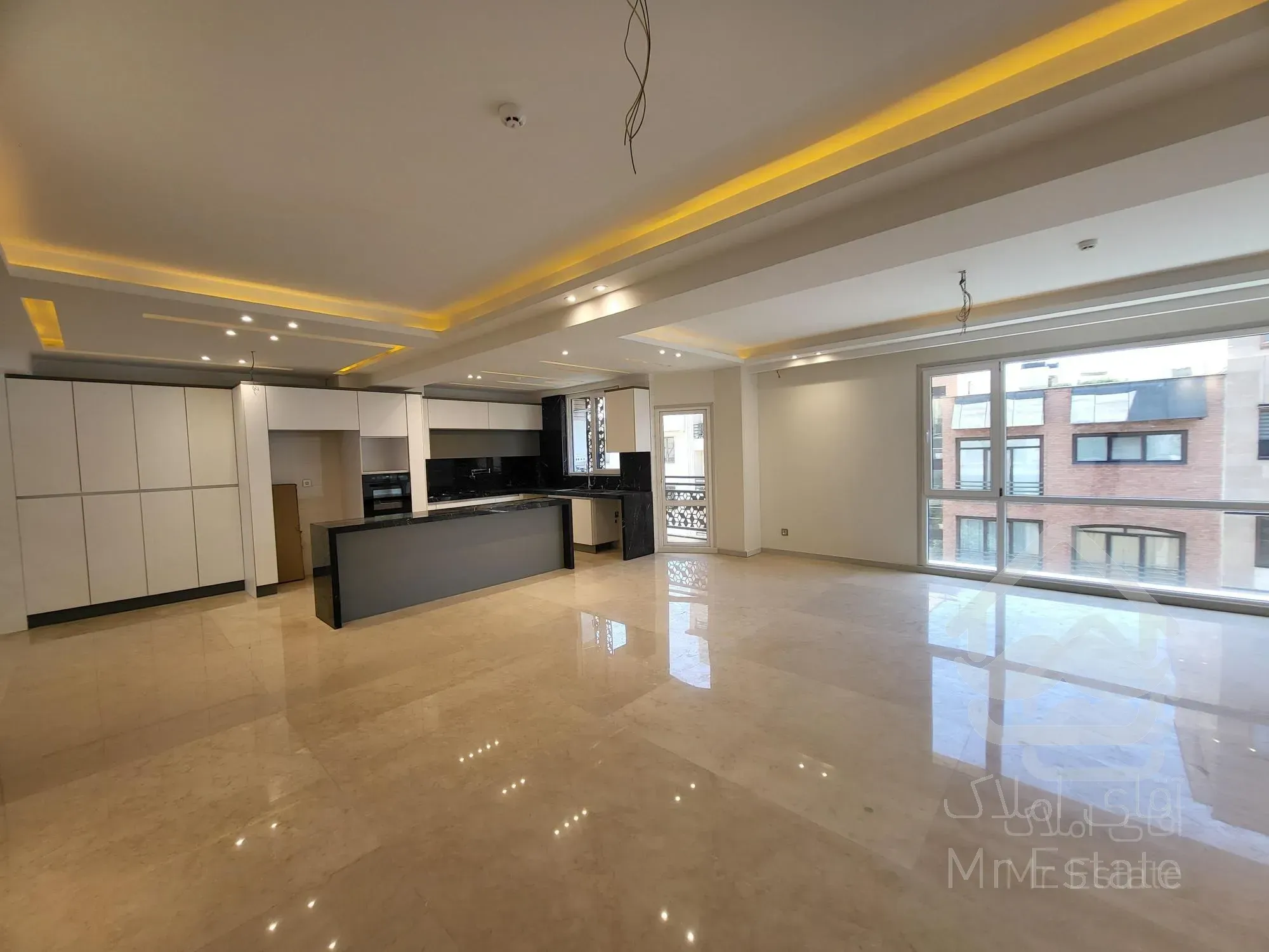 شهرک غرب 150متر 2پارکینگ (غرق در نور)