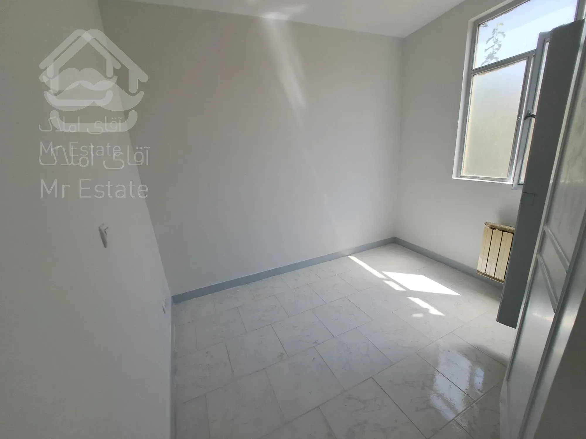 ۵۷ متر دو خواب پارکینگ سندی