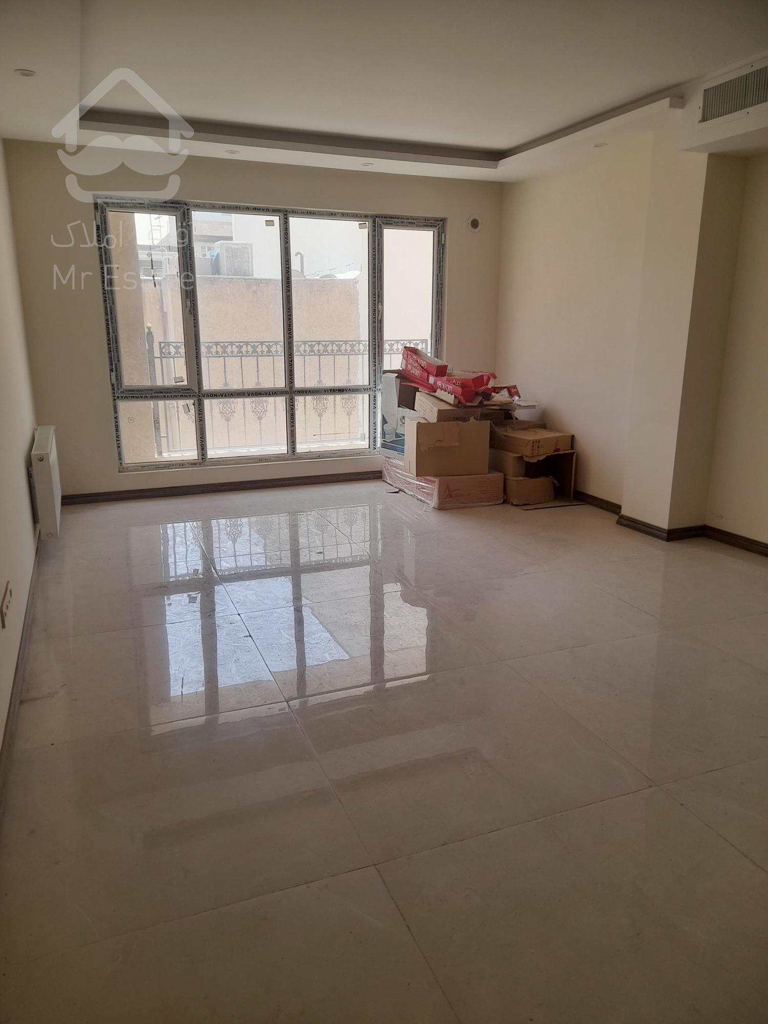 فروش آپارتمان ۹۰ متری در شهران جنوبی فول دو خواب سالن پرده خور