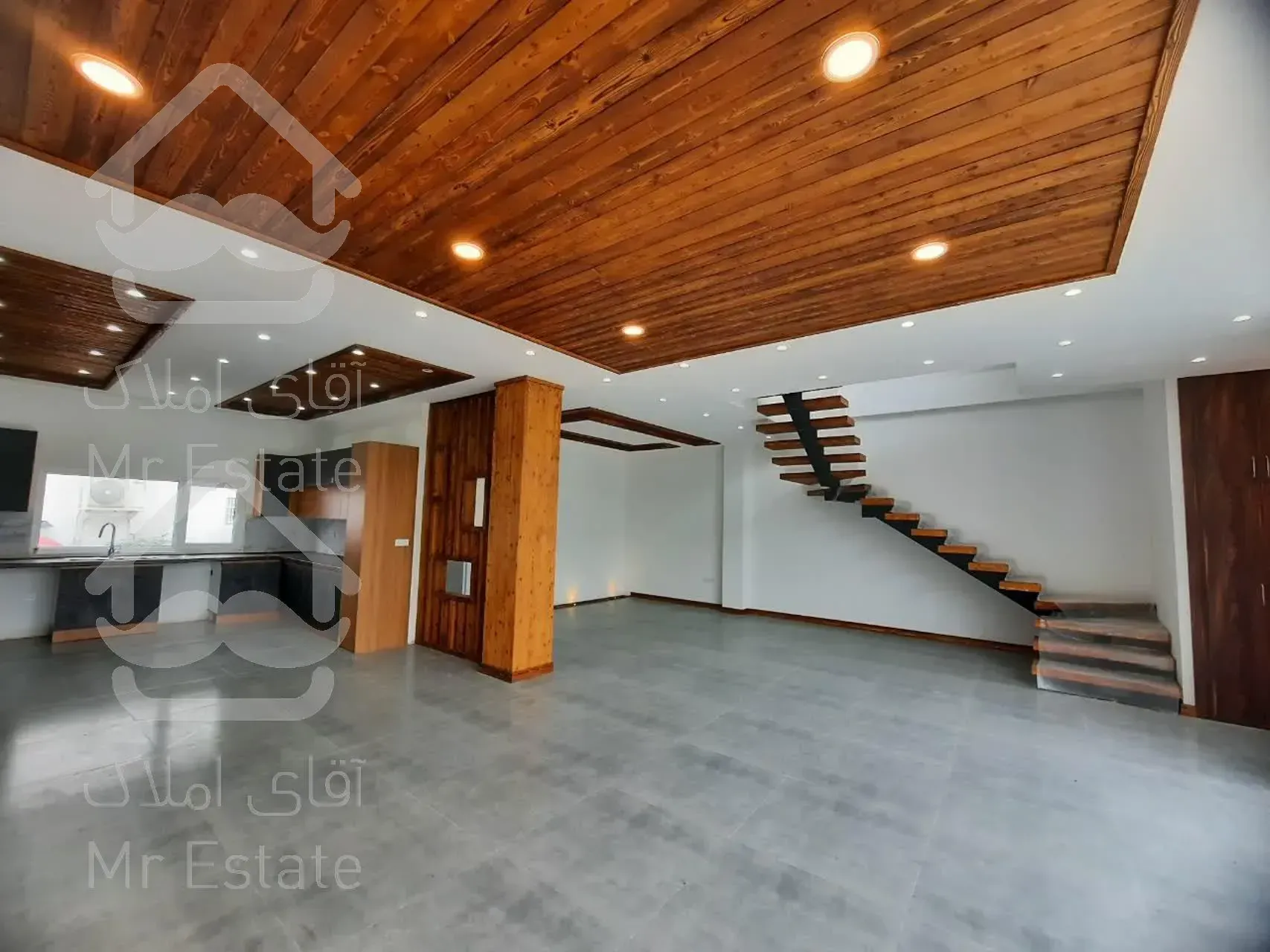 فروش ویلا در رویان سیاهرودفروش ویلا در رویان استخر دار شهرکی سند دار کلید نخورده شیک