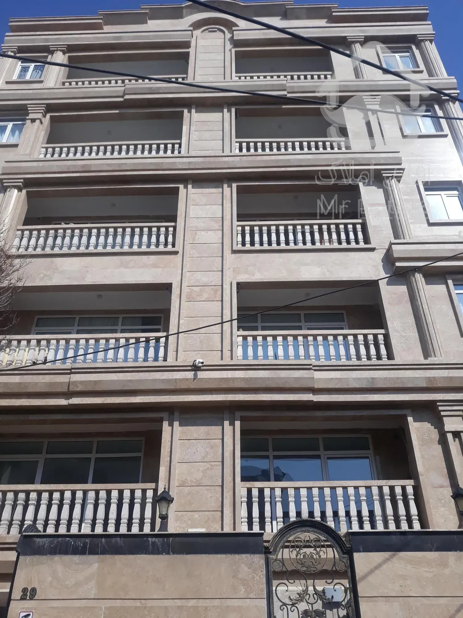 149متر۳خواب*شاخه اصلی*زیر قیمت منطقه