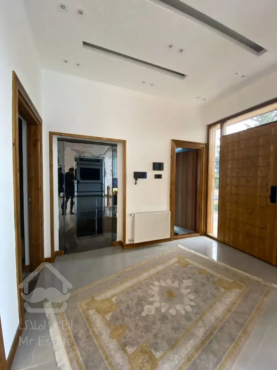 خرید و فروش ویلا فرنیش استخردار دامنه جنگل لوکس