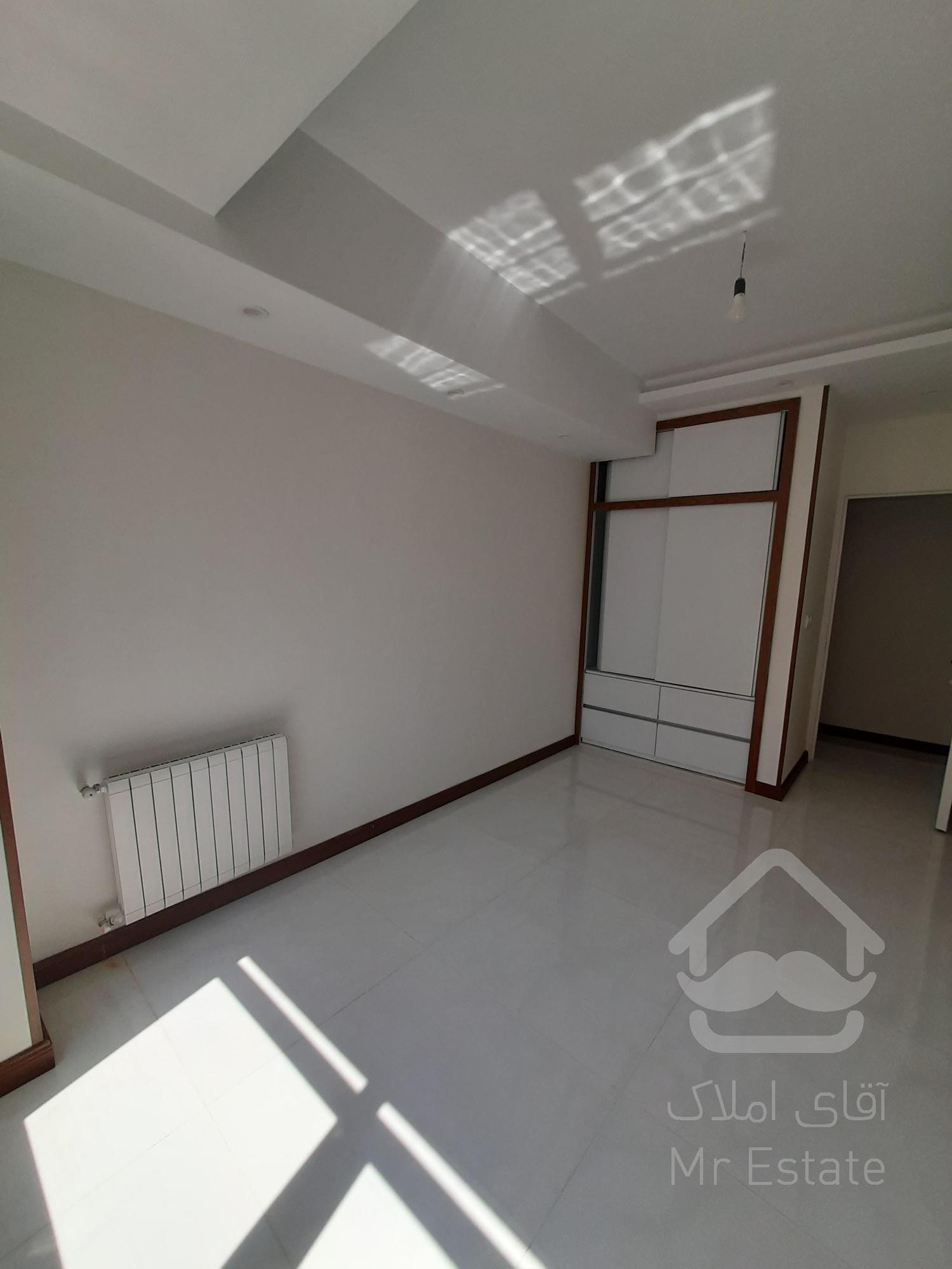 ۸۰متر فول خطی رو به آفتاب