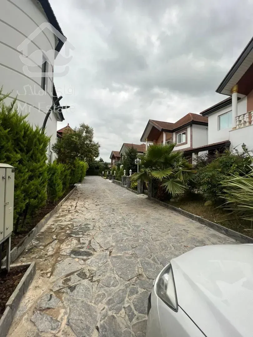 فروش ویلا لوکس شهرک بر جاده