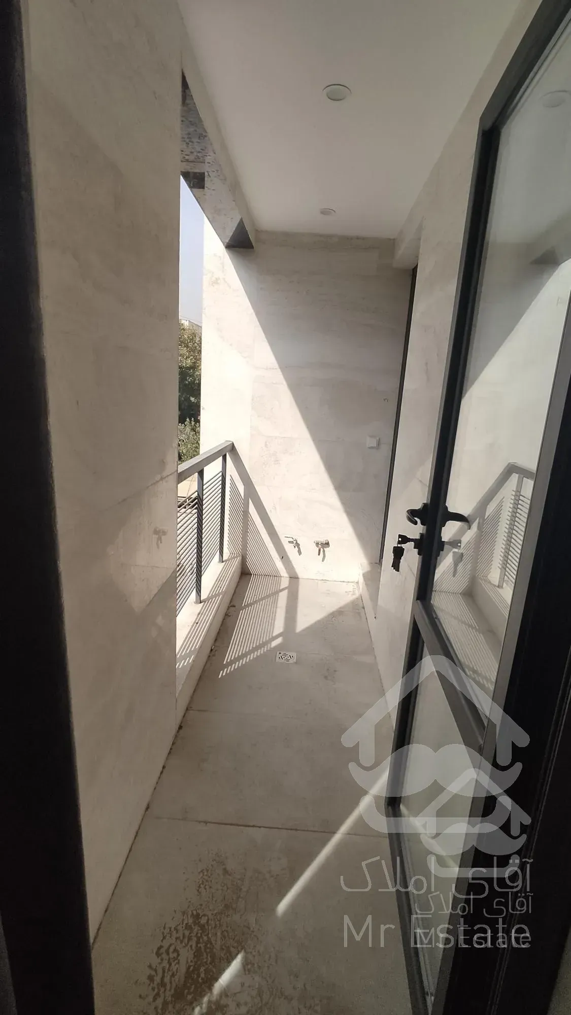 آپارتمان ۳ خوابه ۱۵۷ متری ولیعصر قصرالدشت تک واحدی صفر