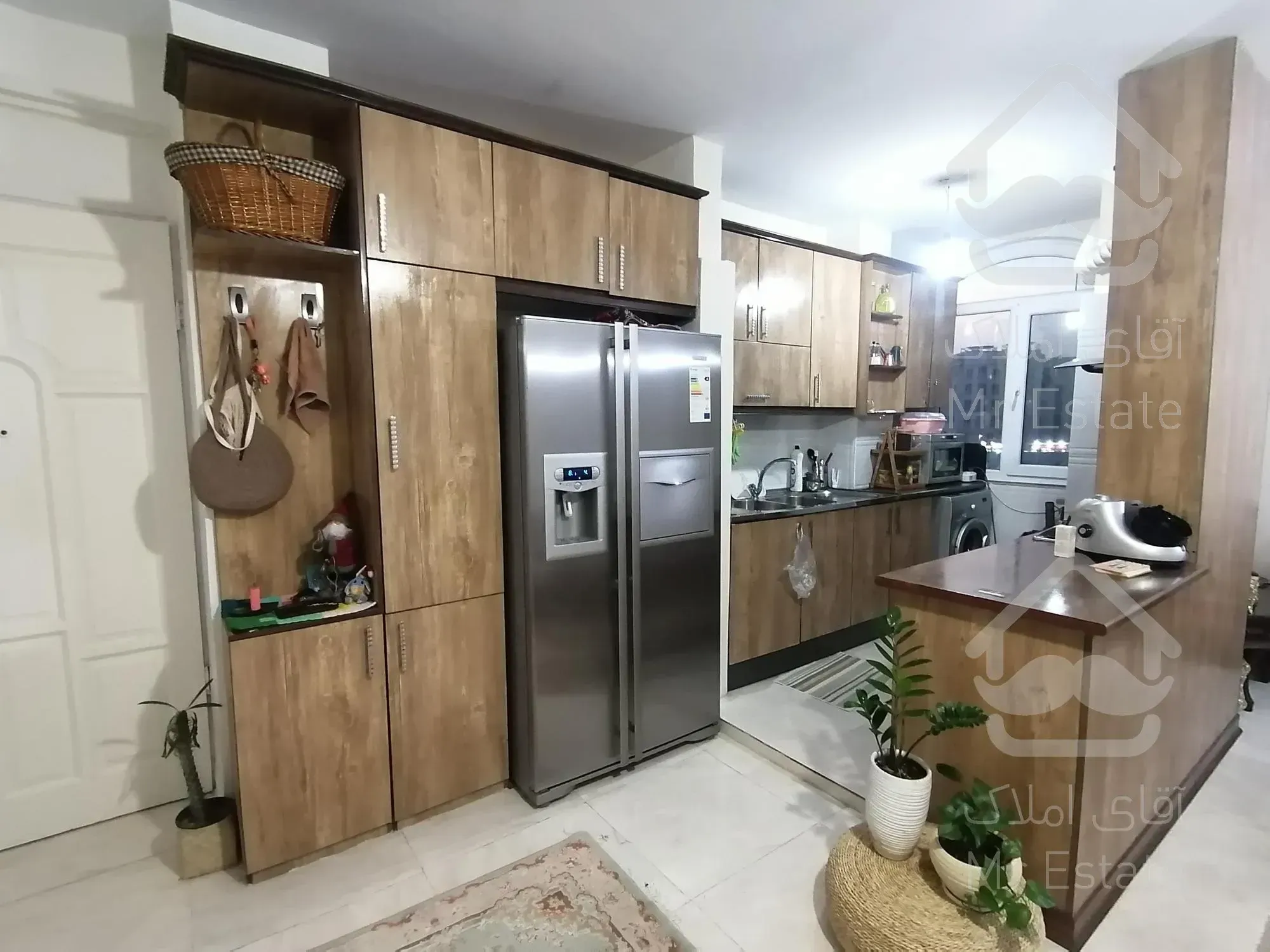 81 متر، دو خواب، فردوس غرب