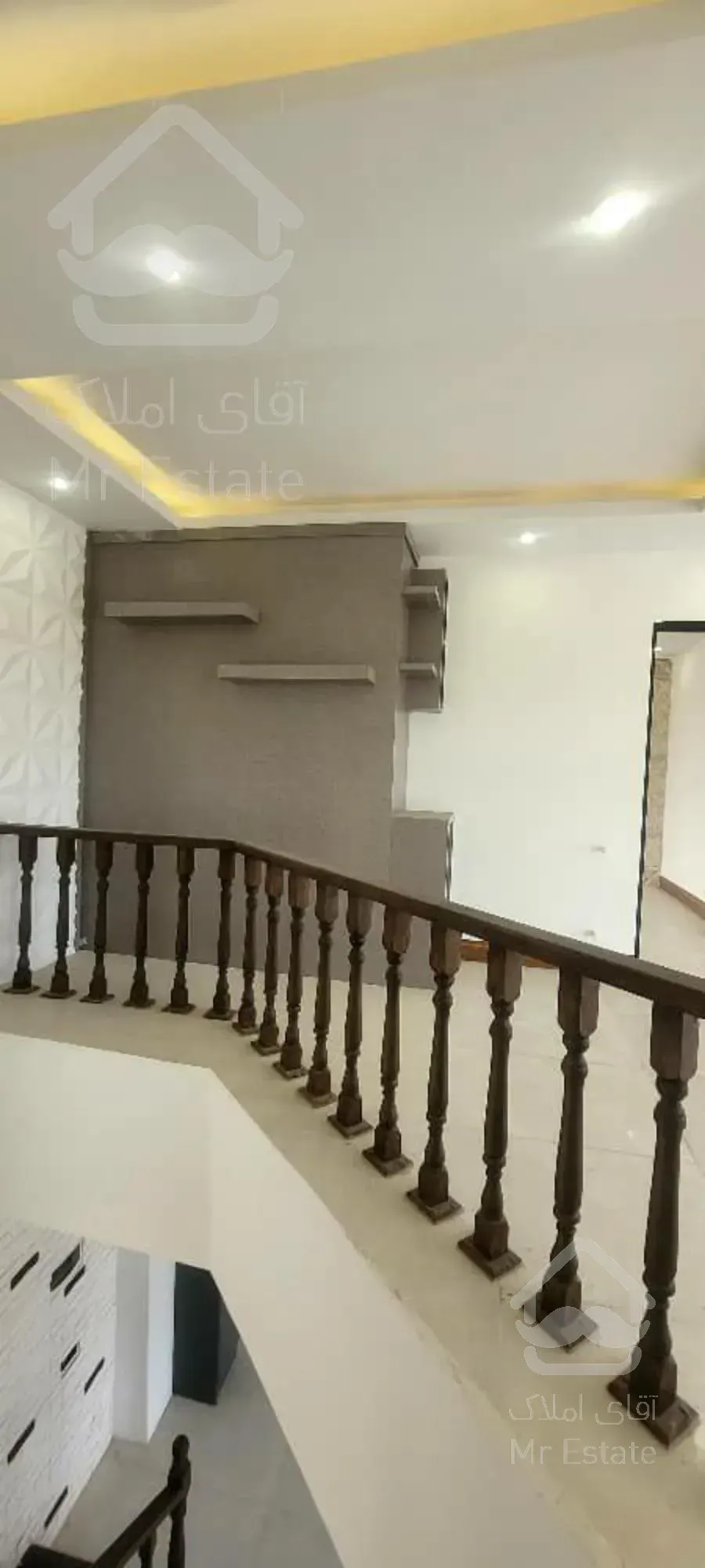 ویلا تریبلکس استخردار با روفگاردن ویو ابدی