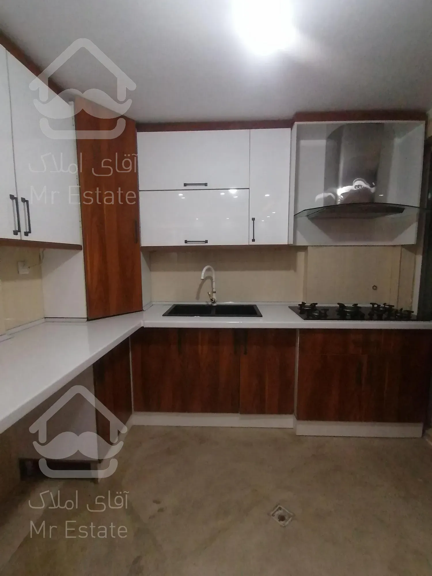 55 متر، یک خواب، فردوس غرب