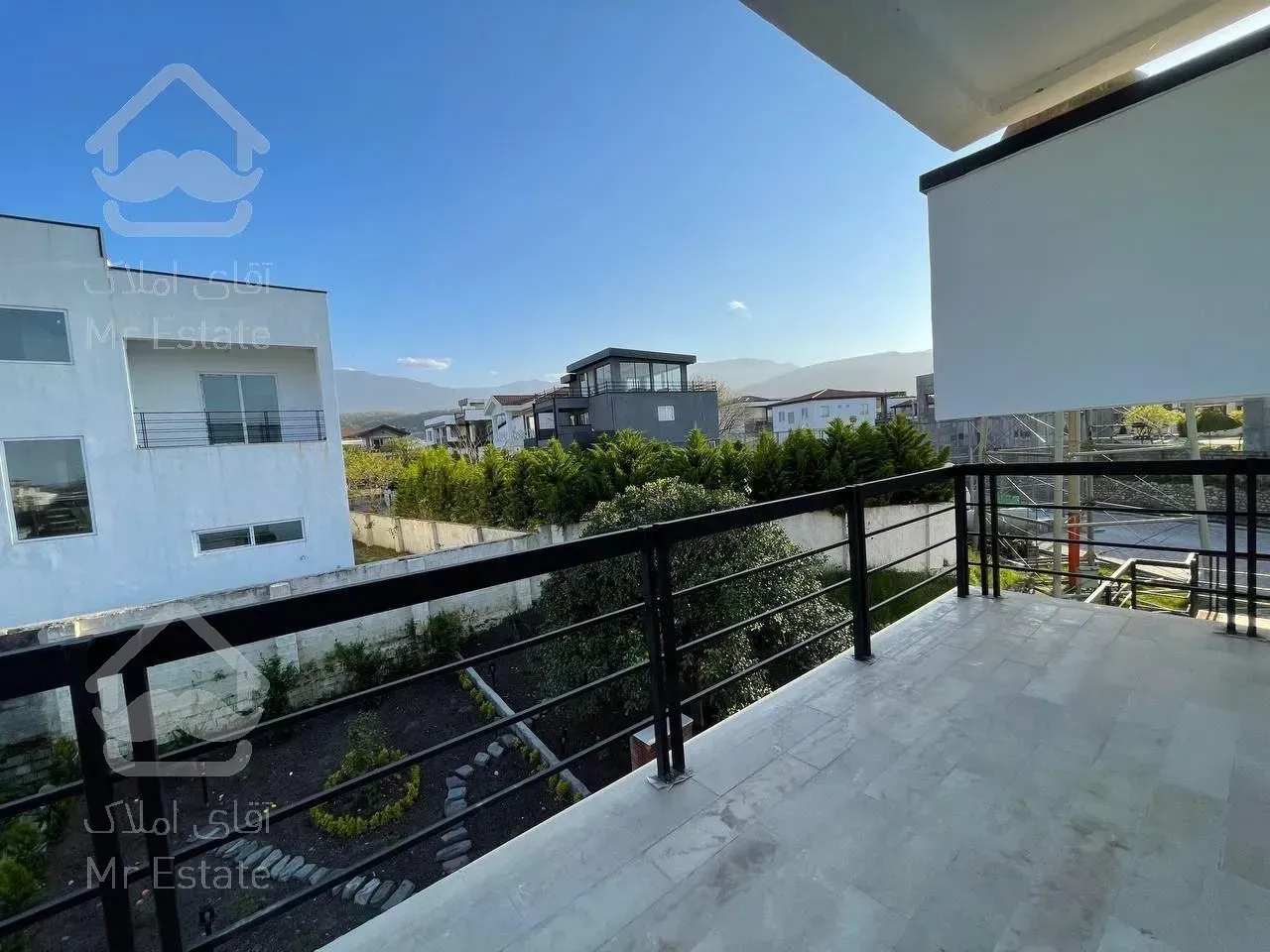 ویلا مدرن شهرک هکتاری