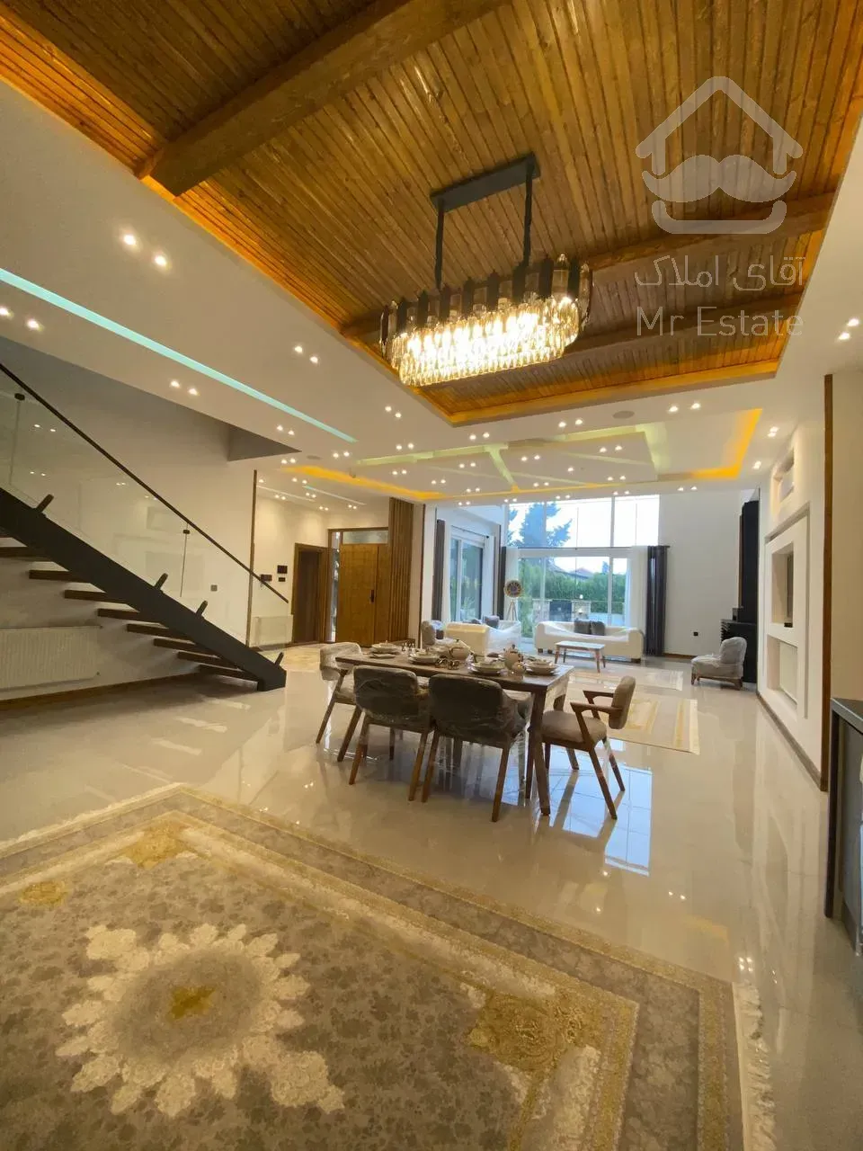 خرید و فروش ویلا فرنیش استخردار دامنه جنگل لوکس